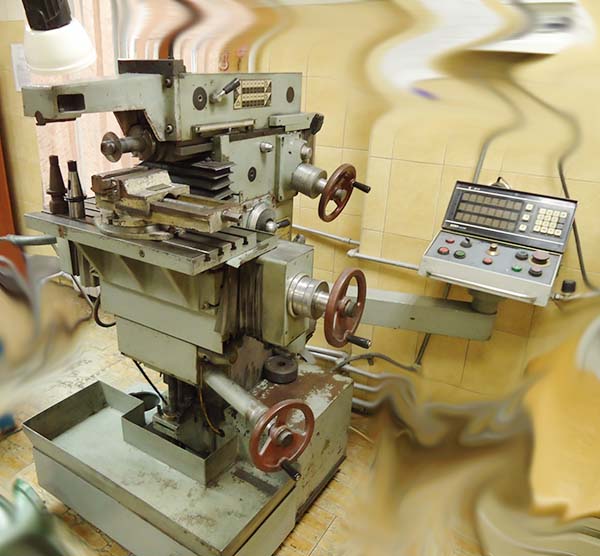 ВМ-132 Верстат фрезерный широкоуніверсальний